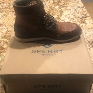 Boys Sperry Windward Boot